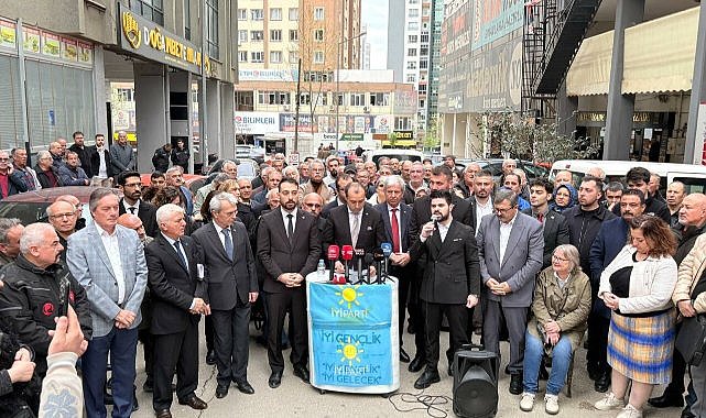 Bursa siyasetinde istifa depremi! Topluca istifa ettiler!