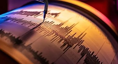 Denizli'de korkutan deprem!