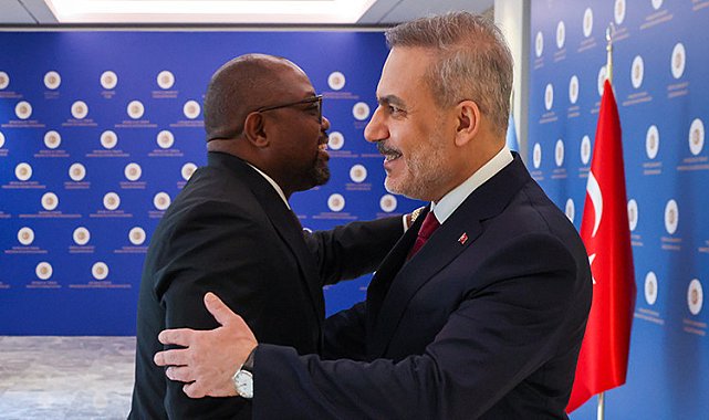 Dışişleri Bakanı Hakan Fidan, Botsvana Uluslararası İlişkiler Bakanı Phenyo Butale ile görüştü