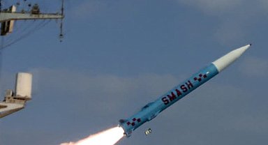 Gemilerin korkulu rüyası füze testi geçti: Denizde gördüğü gibi parçalıyor