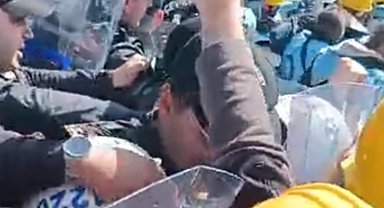 Hak arayan madencilere yaka paça gözaltı!