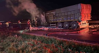 Karacabey’de tır yangını: Bursa yolu trafiğe kapandı