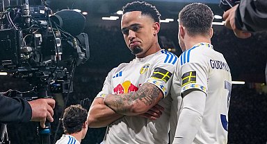 Leeds United, 45 yıl sonra Old Trafford'da kazandı!