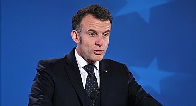 Macron'dan ailesini hedef alan Trump'a tepki