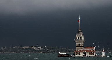 Meteoroloji, bakanlık ve valilik uyardı; İstanbul'da saatlerce sürecek yağış başladı