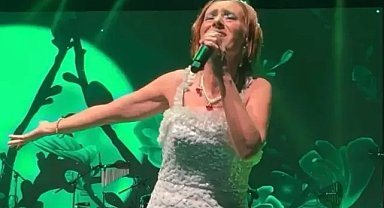 Yıldız Tilbe'den Bursa'da unutulmaz gece