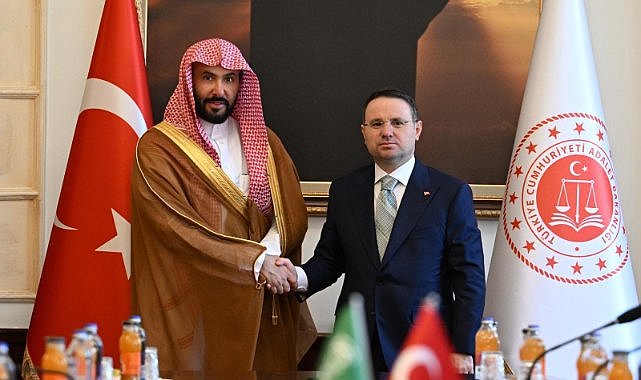 Adalet Bakanı Gürlek, Suudi mevkidaşı Al Smani ile bir araya geldi