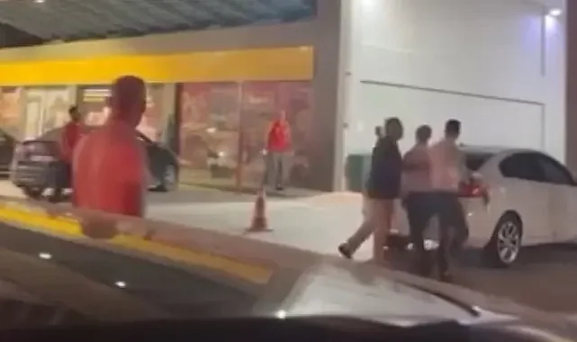 Bursa'da benzin istasyonunda ortalık karıştı! Sopalar havada uçuştu!