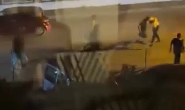 Bursa'da iki aile birbirine girdi! Cadde ortası savaş alanına döndü