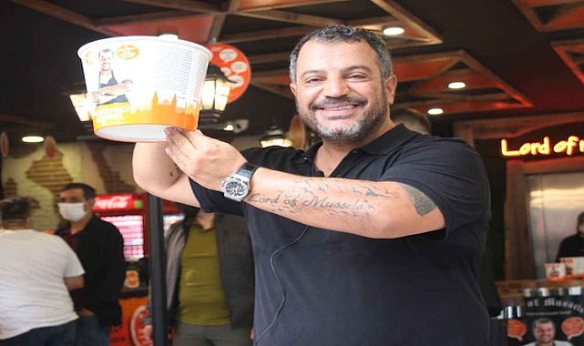 Midyeci Ahmet evlenmek için eş arıyor... Kamera önüne geçti şartlarını sıraladı
