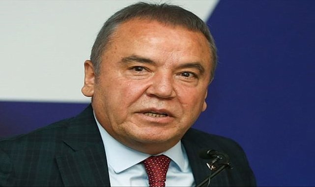 Muhittin Böcek 18'inci kez hastaneye kaldırıldı