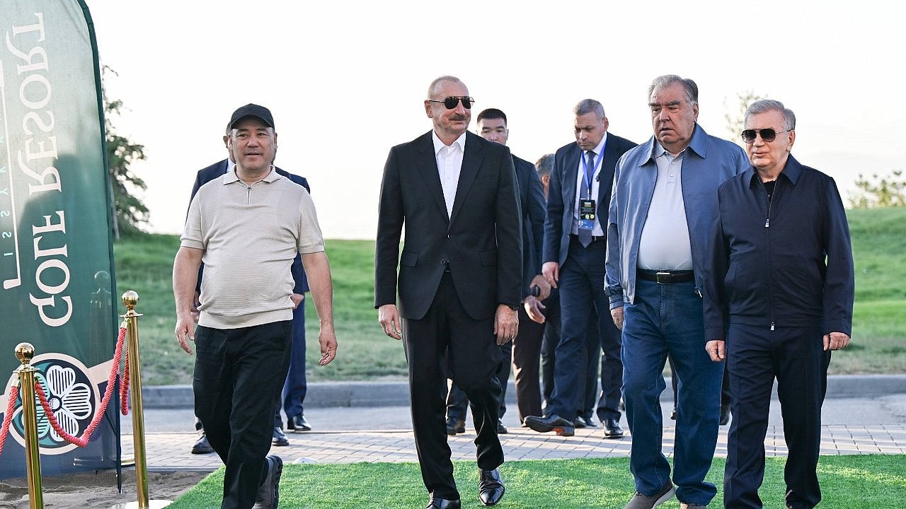 Özbekistan, Tacikistan ve Azerbaycan Cumhurbaşkanları bir araya geldi