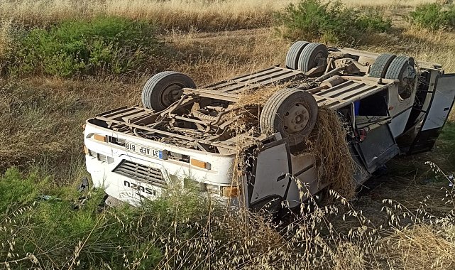 Tarım işçilerini taşıyan minibüs devrildi: 6’sı çocuk, 16 yaralı