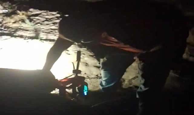 Eskişehir'de Engelli Aracı Devrildi, Vatandaşlar Seferber Oldu