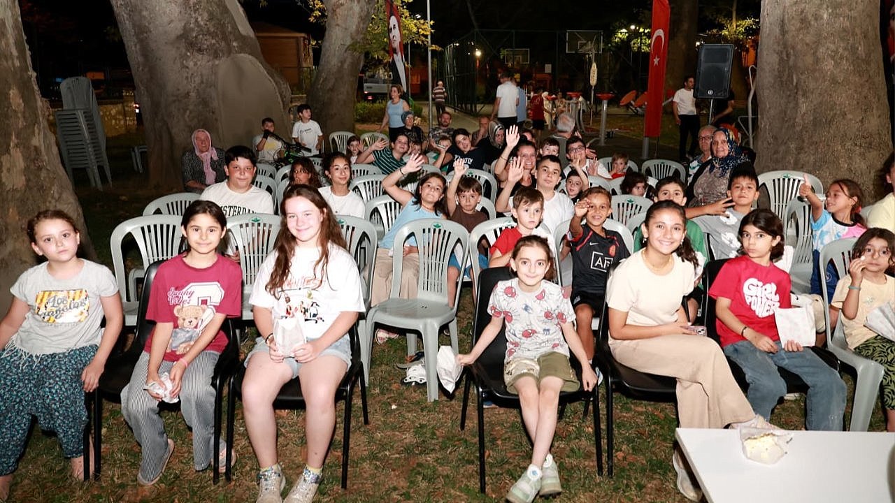 Osmangazi’de yazlık sinema çocukları buluşturdu