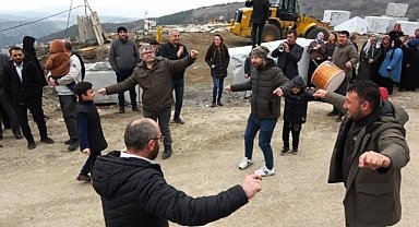 Bursa Firoz'da köylüler kazandı, böyle kutlama görülmedi 