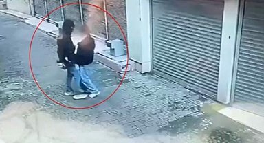 Bursa'da tornavidalı kar maskeli gaspçı kamerada