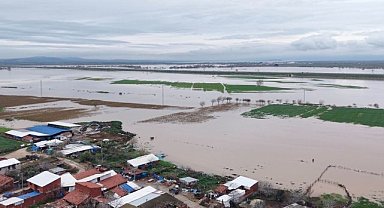 Bursa'da tarım arazileri sular altında kaldı