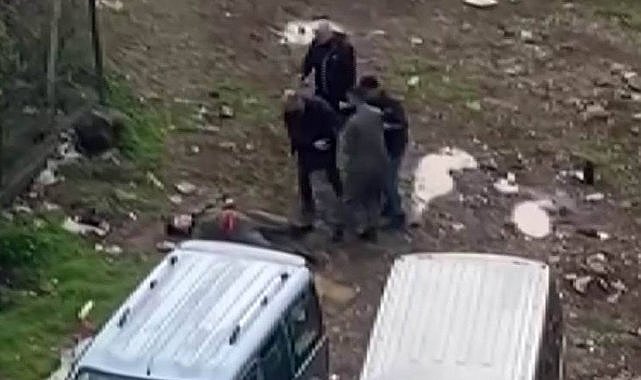 Diyarbakır'da bıçaklı kavga anı kameraya yansıdı